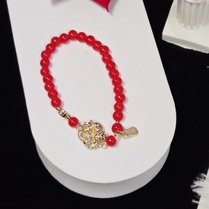 Red Glass Beaded Pixiu Dragon Bracelet – Feng Shui Wealth Charm Medallion Gift
